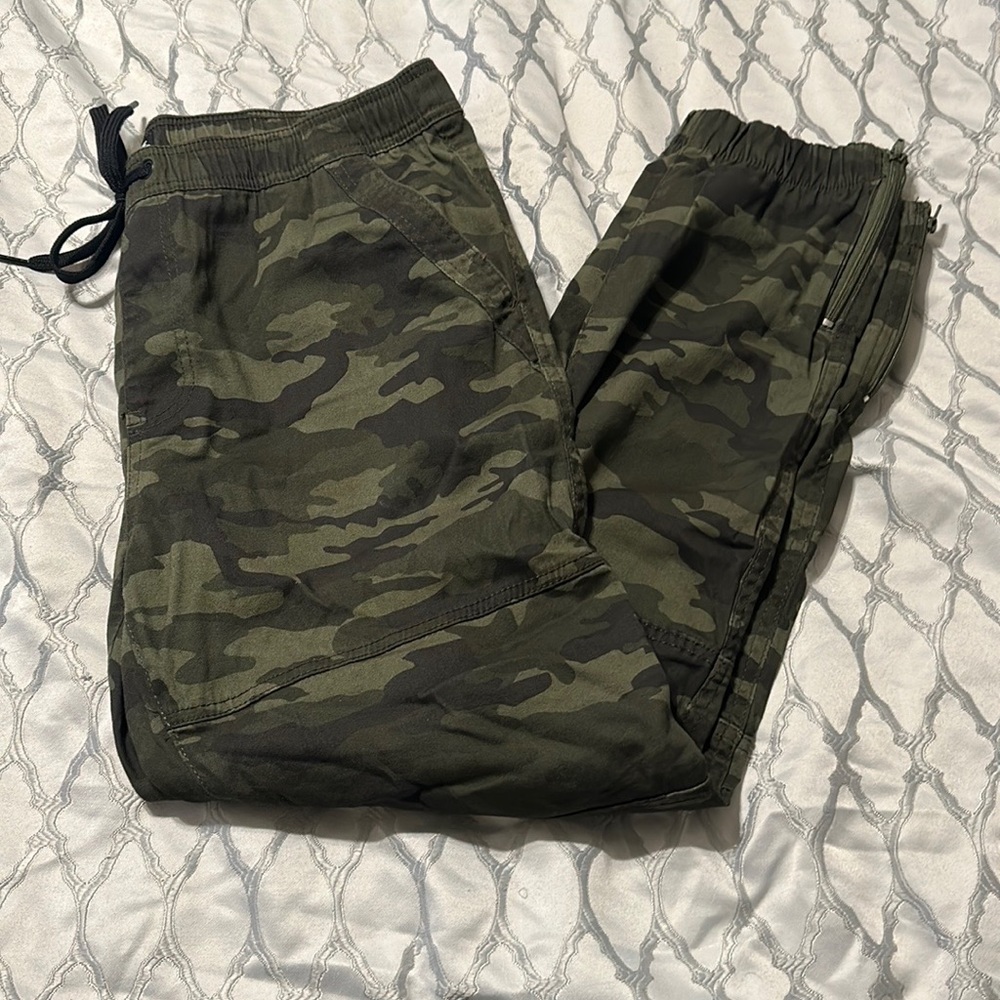 Men’s Camo Jogger